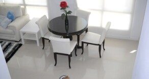 FOR RENT New Decoration Townhouse at Sukhumvit