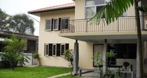 FOR RENT Single House at Ekamai 100 sqw. price 50,000 near BTS Ekamai