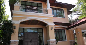 FOR RENT Single House at Ekamai 97 Sqw. just renovated