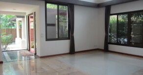 For Rent Single House with private pool 5 beds at Sukhumvit26