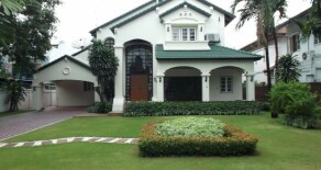 For Rent Single House  at Sukhumvit  4 beds price 70,000