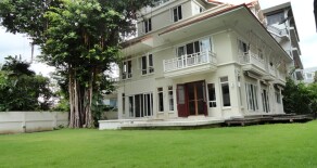 For Sale/Rent  Single house 3 storeys at Sathon road , 278 sq.w. 8beds near BTS&MRT