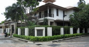 บ้านเดี่ยว ให้เช่า  ถนนพัฒนาการ(ศรีนครินทร์) 5 ห้องนอน สวย พร้อมเข้าอยู่